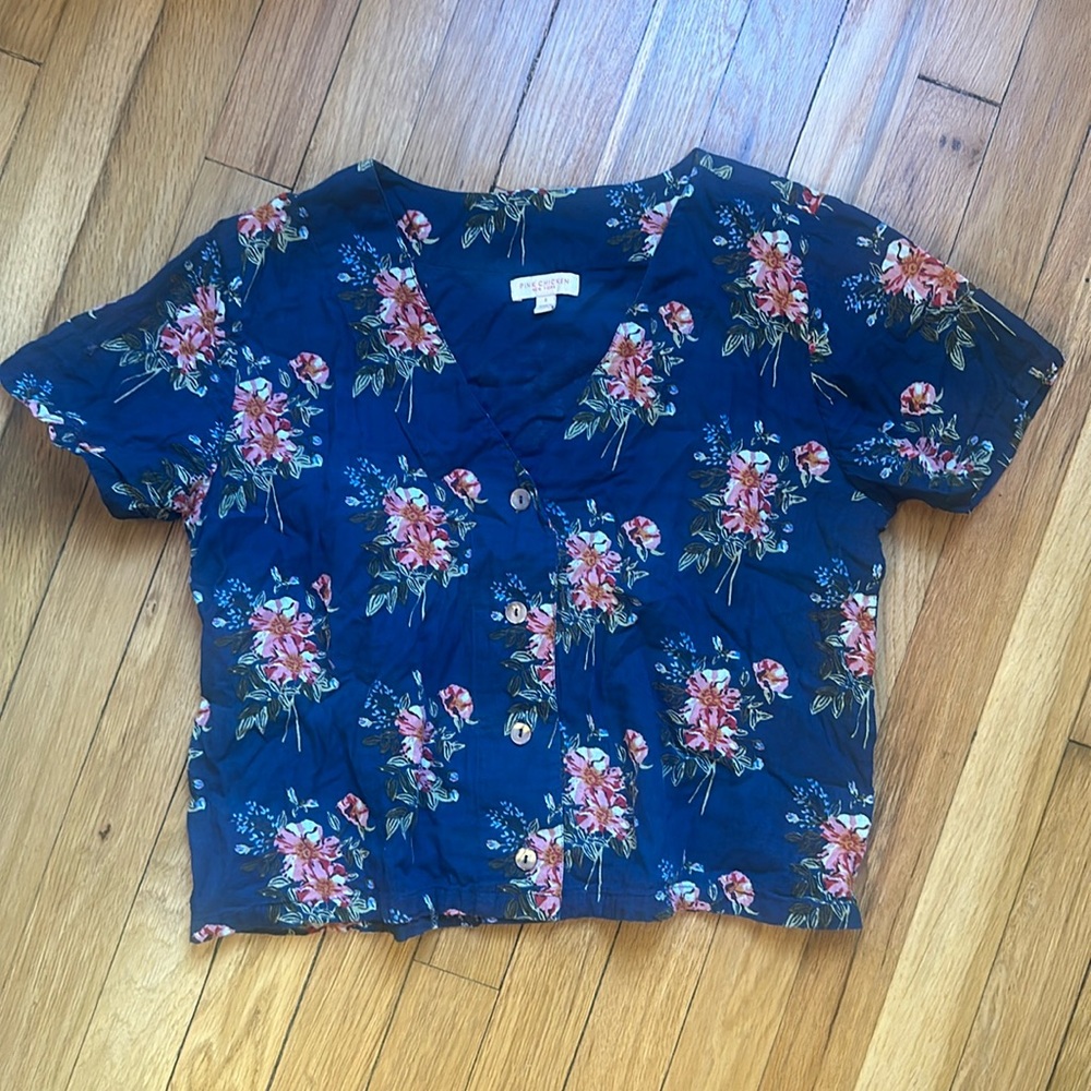 Pink Chicken Women’s Floral Ember Crop Top Button Down